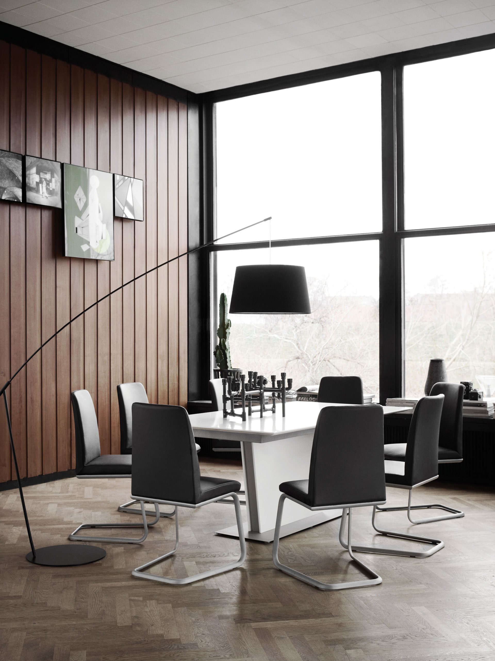 How to Use Modern Floor Lamps in Your Dining Room Lighting Design (4)
