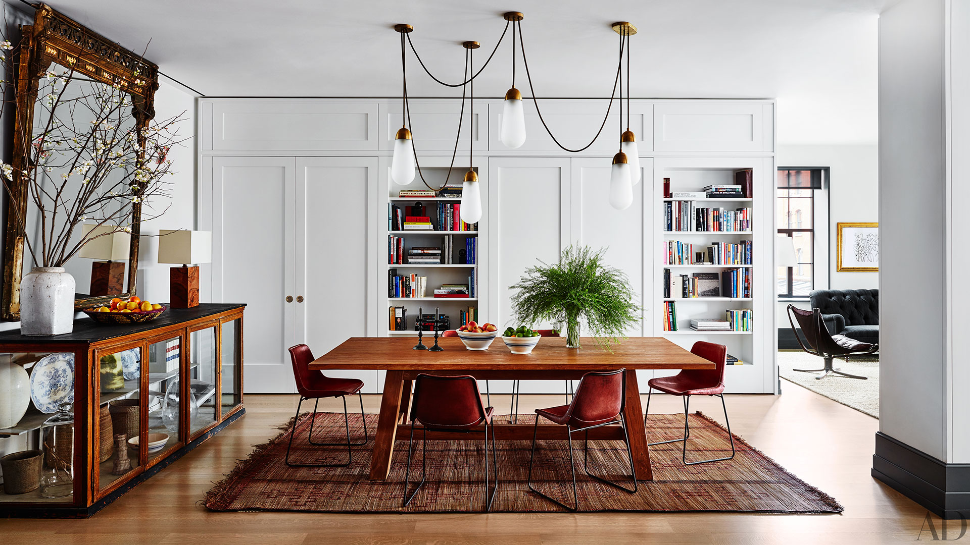 Make Your Dinnertime 10 Times Better with These Dining Room Chandeliers 7
