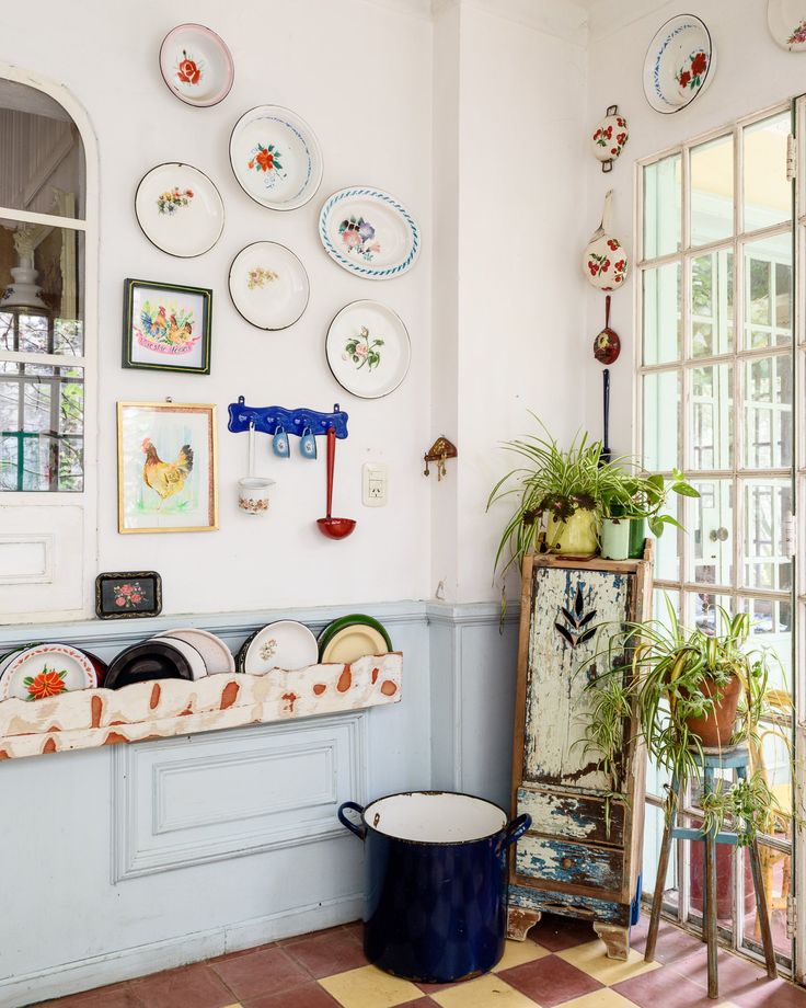 A Buenos Aires Home with A Dreamy Vintage Dining Room 4