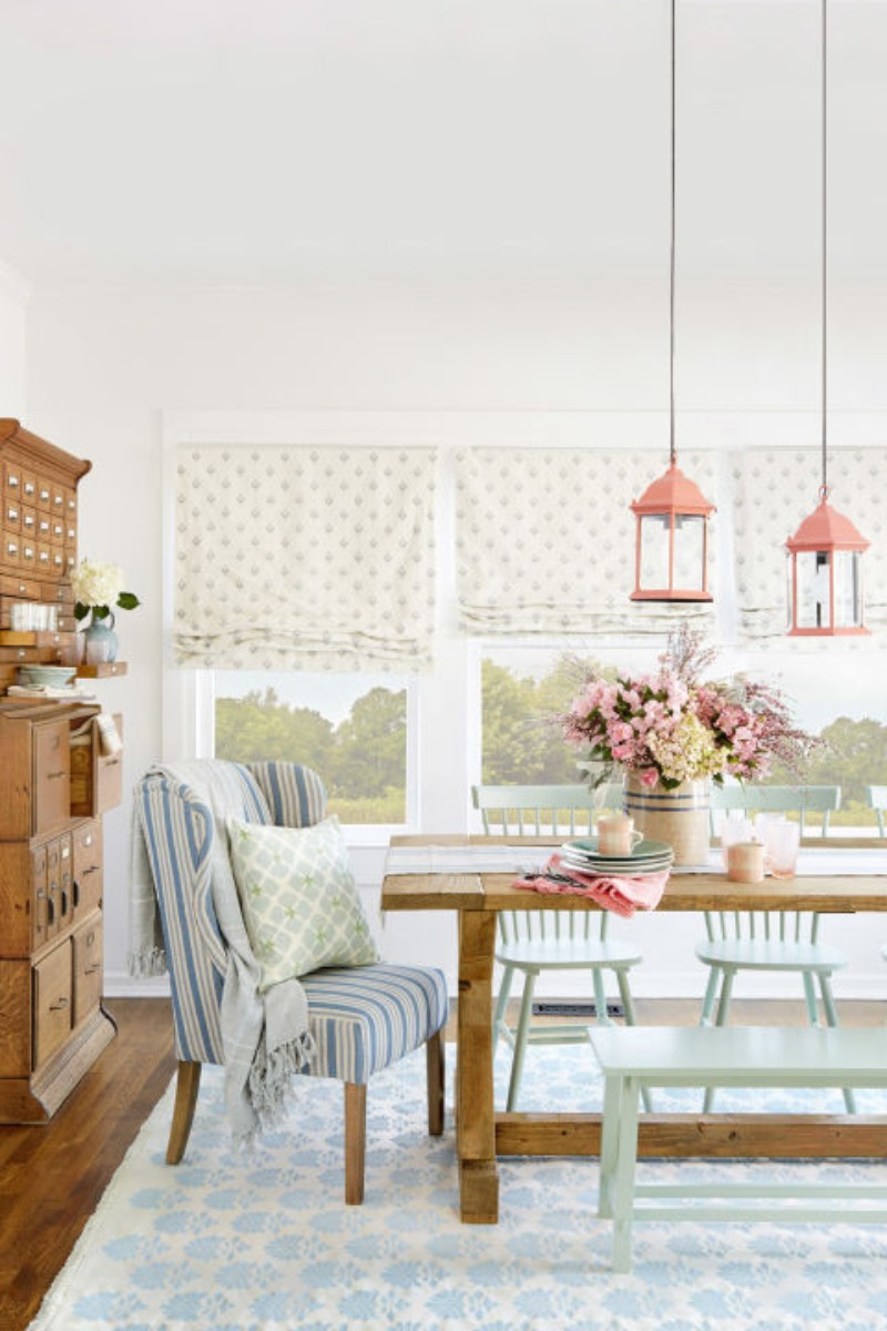 What's HOT On Pinterest 5 Vintage Dining Rooms!