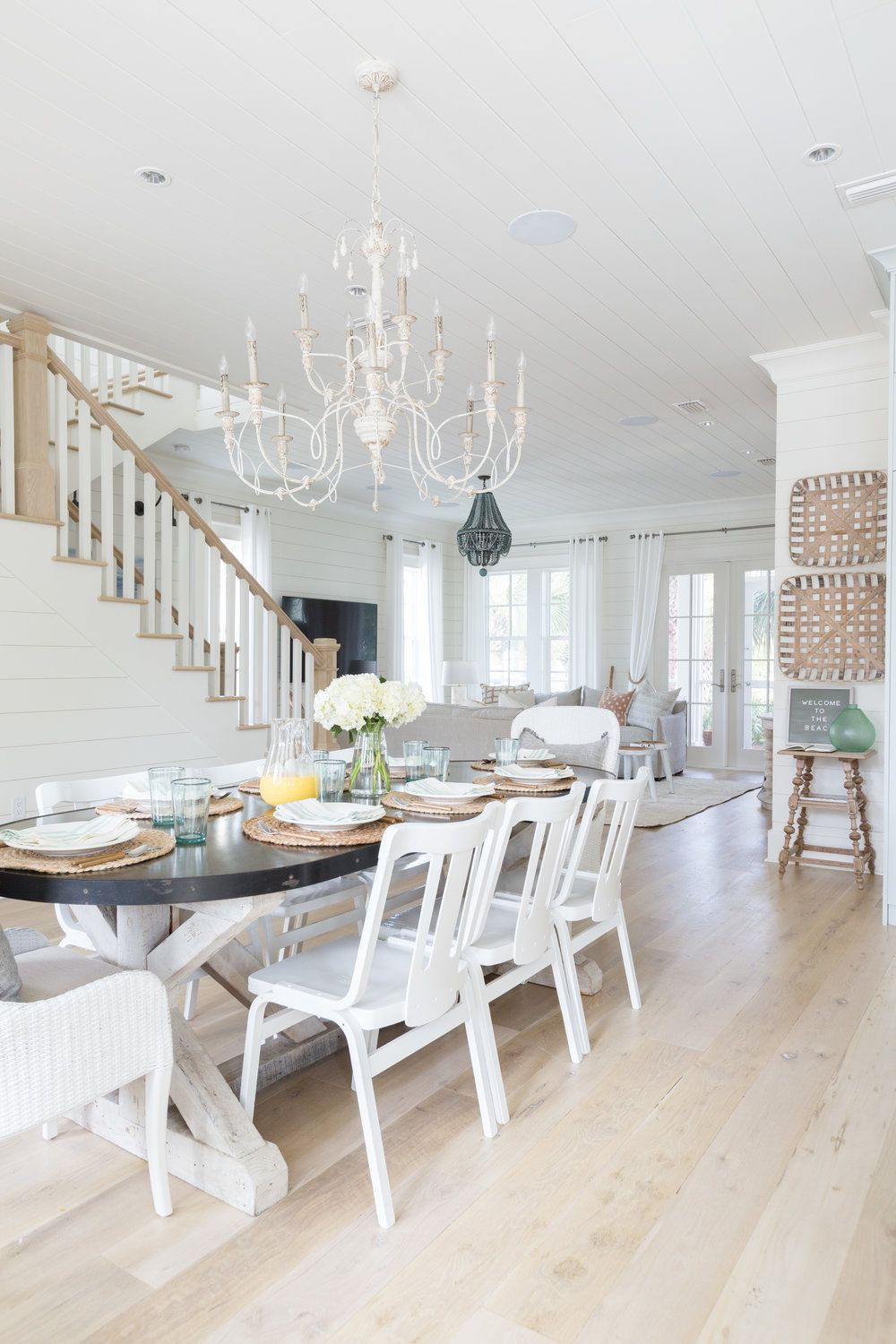Beach House Dining Rooms You Ll Want Asap Dining Room Lighting